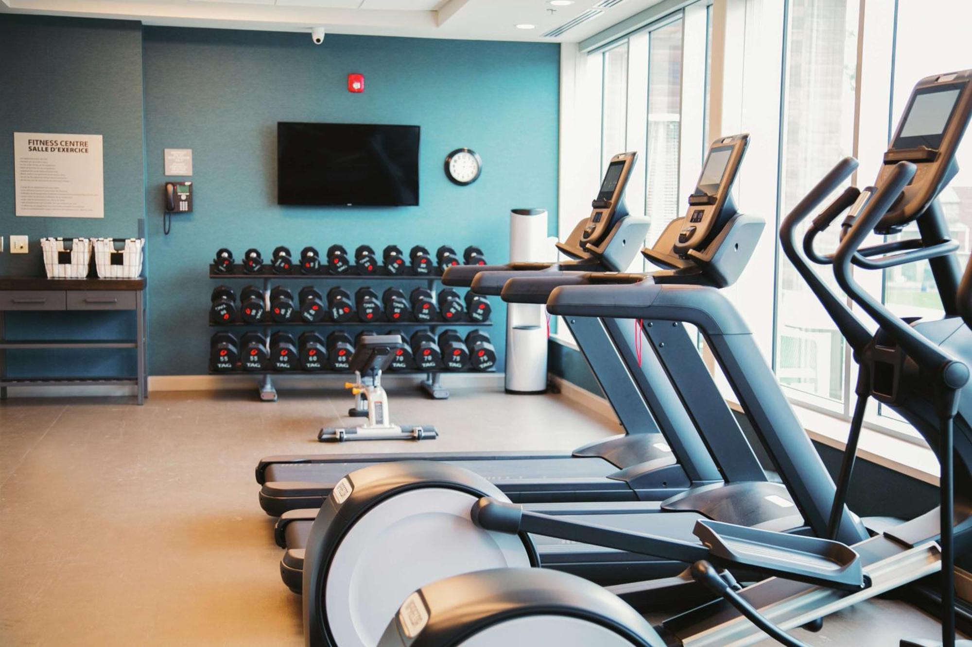 Hilton Garden Inn Fredericton Ngoại thất bức ảnh