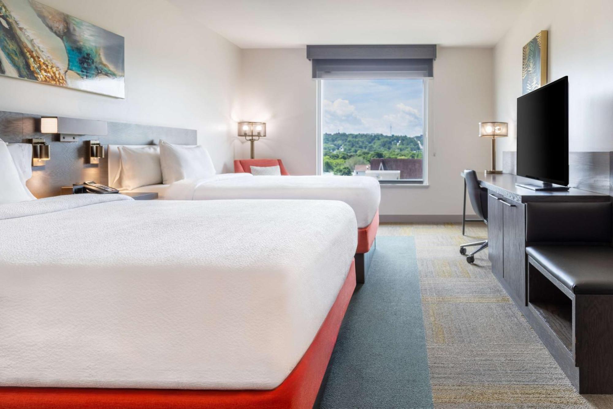 Hilton Garden Inn Fredericton Ngoại thất bức ảnh