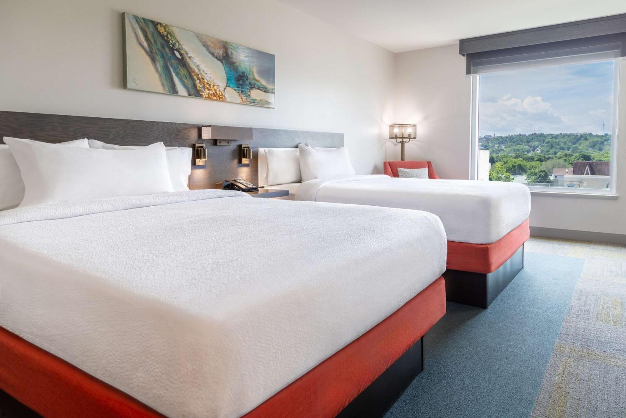 Hilton Garden Inn Fredericton Ngoại thất bức ảnh